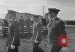 Standbild Aviation Kadetten auf der Parade an der Lackland AFB San Antonio Texas USA, 1950, aus Sekunde 25 historischem Filmmaterial Videoclip 65675077927