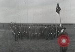 Standbild Aviation Kadetten auf der Parade an der Lackland AFB San Antonio Texas USA, 1950, aus Sekunde 27 historischem Filmmaterial Videoclip 65675077927