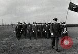 Standbild Aviation Kadetten auf der Parade an der Lackland AFB San Antonio Texas USA, 1950, aus Sekunde 46 historischem Filmmaterial Videoclip 65675077927