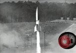 Standbild A-4 Rakete Peenemunde Deutschland, 1942, aus Sekunde 32 historischem Filmmaterial Videoclip 65675077939