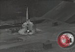 Standbild A-4 Rakete Crash Peenemunde Deutschland, 1942, aus Sekunde 6 historischem Filmmaterial Videoclip 65675077941
