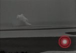Standbild A-4 Rakete Crash Peenemunde Deutschland, 1942, aus Sekunde 36 historischem Filmmaterial Videoclip 65675077945