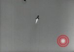 Standbild A-4 Rakete verliert die Kontrolle nach dem Start Peenemunde Deutschland, 1942, aus Sekunde 18 historischem Filmmaterial Videoclip 65675077946