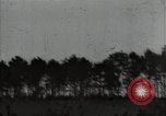 Standbild A-4 Rakete verliert die Kontrolle nach dem Start Peenemunde Deutschland, 1942, aus Sekunde 45 historischem Filmmaterial Videoclip 65675077946