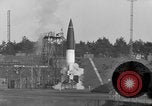 Standbild A-4 Rakete starten Peenemunde Deutschland, 1942, aus Sekunde 3 historischem Filmmaterial Videoclip 65675077950