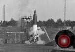 Standbild A-4 Rakete starten Peenemunde Deutschland, 1942, aus Sekunde 4 historischem Filmmaterial Videoclip 65675077950