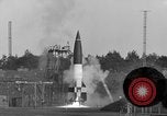 Standbild A-4 Rakete starten Peenemunde Deutschland, 1942, aus Sekunde 6 historischem Filmmaterial Videoclip 65675077950