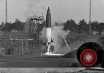 Standbild A-4 Rakete starten Peenemunde Deutschland, 1942, aus Sekunde 7 historischem Filmmaterial Videoclip 65675077950