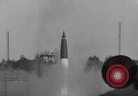 Standbild A-4 Rakete starten Peenemunde Deutschland, 1942, aus Sekunde 12 historischem Filmmaterial Videoclip 65675077950