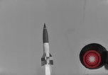 Standbild A-4 Rakete starten Peenemunde Deutschland, 1942, aus Sekunde 15 historischem Filmmaterial Videoclip 65675077950