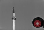 Standbild A-4 Rakete starten Peenemunde Deutschland, 1942, aus Sekunde 18 historischem Filmmaterial Videoclip 65675077950