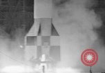 Standbild A-4 Rakete starten Peenemunde Deutschland, 1942, aus Sekunde 6 historischem Filmmaterial Videoclip 65675077951
