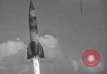 Image camouflé A-4 lancement de missile Peenemunde Allemagne, 1942, de la seconde 6 séquences d'archives historiques vidéo 65675077953