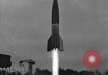Standbild DEUTSCH A-4 Rakete Peenemunde Deutschland, 1942, aus Sekunde 7 historischem Filmmaterial Videoclip 65675077958