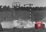 Immagine di A-4 missile perdite di colpi Peenemunde Germania, 1943, secondo 16 filmato di repertorio 65675077960