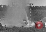 Immagine di A-4 missile perdite di colpi Peenemunde Germania, 1943, secondo 30 filmato di repertorio 65675077960