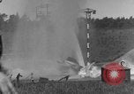 Immagine di A-4 missile perdite di colpi Peenemunde Germania, 1943, secondo 32 filmato di repertorio 65675077960