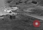 Standbild A-4 Rakete Fehlzündungen Peenemunde Deutschland, 1943, aus Sekunde 35 historischem Filmmaterial Videoclip 65675077961