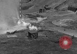 Standbild A-4 Rakete Fehlzündungen Peenemunde Deutschland, 1943, aus Sekunde 43 historischem Filmmaterial Videoclip 65675077961