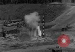 Standbild A-4 Rakete Fehlzündungen Peenemunde Deutschland, 1943, aus Sekunde 6 historischem Filmmaterial Videoclip 65675077962