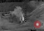 Standbild A-4 Rakete Fehlzündungen Peenemunde Deutschland, 1943, aus Sekunde 16 historischem Filmmaterial Videoclip 65675077962