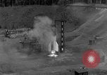 Standbild A-4 Rakete Fehlzündungen Peenemunde Deutschland, 1943, aus Sekunde 18 historischem Filmmaterial Videoclip 65675077962