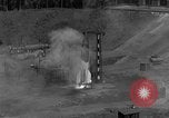 Standbild A-4 Rakete Fehlzündungen Peenemunde Deutschland, 1943, aus Sekunde 21 historischem Filmmaterial Videoclip 65675077962
