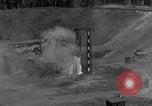 Standbild A-4 Rakete Fehlzündungen Peenemunde Deutschland, 1943, aus Sekunde 23 historischem Filmmaterial Videoclip 65675077962
