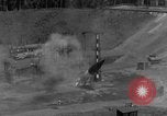 Standbild A-4 Rakete Fehlzündungen Peenemunde Deutschland, 1943, aus Sekunde 28 historischem Filmmaterial Videoclip 65675077962