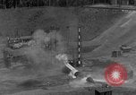 Standbild A-4 Rakete Fehlzündungen Peenemunde Deutschland, 1943, aus Sekunde 32 historischem Filmmaterial Videoclip 65675077962