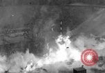 Standbild A-4 Rakete Fehlzündungen Peenemunde Deutschland, 1943, aus Sekunde 33 historischem Filmmaterial Videoclip 65675077962
