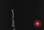 Standbild A-4 Rakete Fehlzündungen Peenemunde Deutschland, 1943, aus Sekunde 60 historischem Filmmaterial Videoclip 65675077963