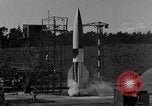 Standbild A-4 Rakete Zündaussetzer Peenemunde Deutschland, 1943, aus Sekunde 6 historischem Filmmaterial Videoclip 65675077965