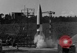 Standbild A-4 Rakete Zündaussetzer Peenemunde Deutschland, 1943, aus Sekunde 7 historischem Filmmaterial Videoclip 65675077965