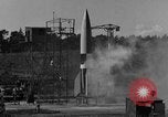 Standbild A-4 Rakete Zündaussetzer Peenemunde Deutschland, 1943, aus Sekunde 11 historischem Filmmaterial Videoclip 65675077965