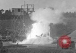Standbild A-4 Rakete Zündaussetzer Peenemunde Deutschland, 1943, aus Sekunde 26 historischem Filmmaterial Videoclip 65675077965