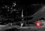 Immagine di A-4 missile perdite colpi Peenemunde Germania, 1943, secondo 1 filmato di repertorio 65675077966