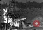 Standbild V-2 Rakete umkippen und explodierende Peenemunde Deutschland, 1943, aus Sekunde 27 historischem Filmmaterial Videoclip 65675077967