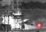 Standbild V-2 Rakete umkippen und explodierende Peenemunde Deutschland, 1943, aus Sekunde 30 historischem Filmmaterial Videoclip 65675077967