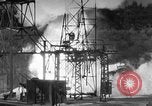 Standbild V-2 Rakete umkippen und explodierende Peenemunde Deutschland, 1943, aus Sekunde 39 historischem Filmmaterial Videoclip 65675077967