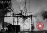 Standbild V-2 Rakete umkippen und explodierende Peenemunde Deutschland, 1943, aus Sekunde 56 historischem Filmmaterial Videoclip 65675077967