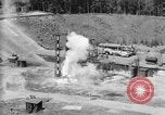 Standbild A-4 Rakete Zündaussetzer Peenemunde Deutschland, 1942, aus Sekunde 13 historischem Filmmaterial Videoclip 65675077969