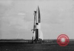 Standbild A-4 Rakete Zündaussetzer Peenemunde Deutschland, 1942, aus Sekunde 3 historischem Filmmaterial Videoclip 65675077970