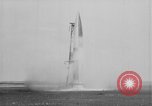 Standbild A-4 Rakete Zündaussetzer Peenemunde Deutschland, 1942, aus Sekunde 14 historischem Filmmaterial Videoclip 65675077970