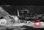 Standbild DEUTSCH A-4 Rakete Peenemunde Deutschland, 1942, aus Sekunde 17 historischem Filmmaterial Videoclip 65675077973