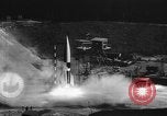 Standbild DEUTSCH A-4 Rakete Peenemunde Deutschland, 1942, aus Sekunde 25 historischem Filmmaterial Videoclip 65675077973