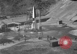 Standbild DEUTSCH A-4 Rakete perfekt starten Peenemunde Deutschland, 1942, aus Sekunde 5 historischem Filmmaterial Videoclip 65675077974