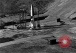 Standbild DEUTSCH A-4 Rakete perfekt starten Peenemunde Deutschland, 1942, aus Sekunde 8 historischem Filmmaterial Videoclip 65675077974