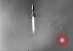 Standbild DEUTSCH A-4 Rakete perfekt starten Peenemunde Deutschland, 1942, aus Sekunde 19 historischem Filmmaterial Videoclip 65675077974