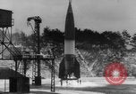 Standbild DEUTSCH A-4 Rakete im Winter Peenemunde Deutschland, 1942, aus Sekunde 5 historischem Filmmaterial Videoclip 65675077975